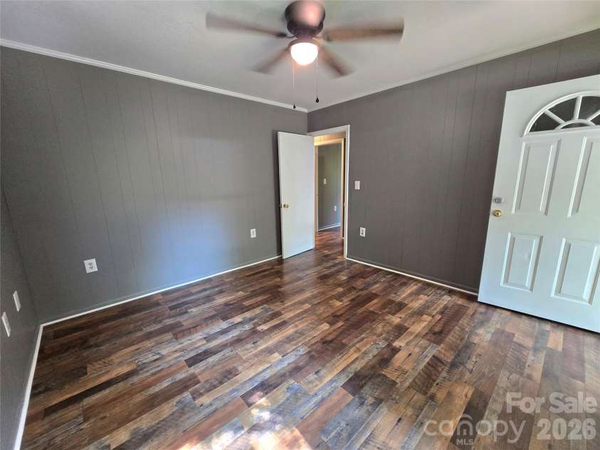 141 Silver Fox Drive, Cullowhee, NC 28723.  MLS# CAR4422320, YatesRealty ID 49891. 