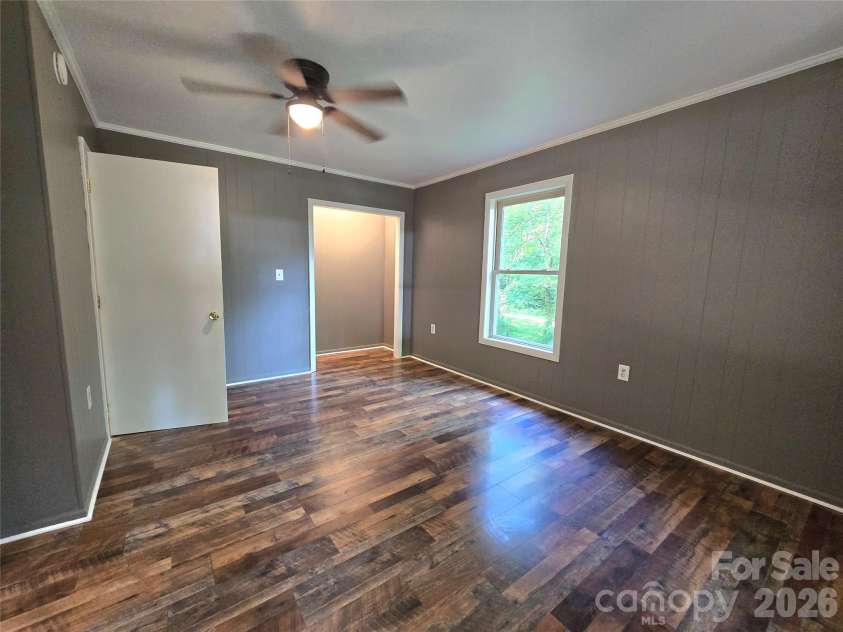 141 Silver Fox Drive, Cullowhee, NC 28723.  MLS# CAR4422320, YatesRealty ID 49891. 