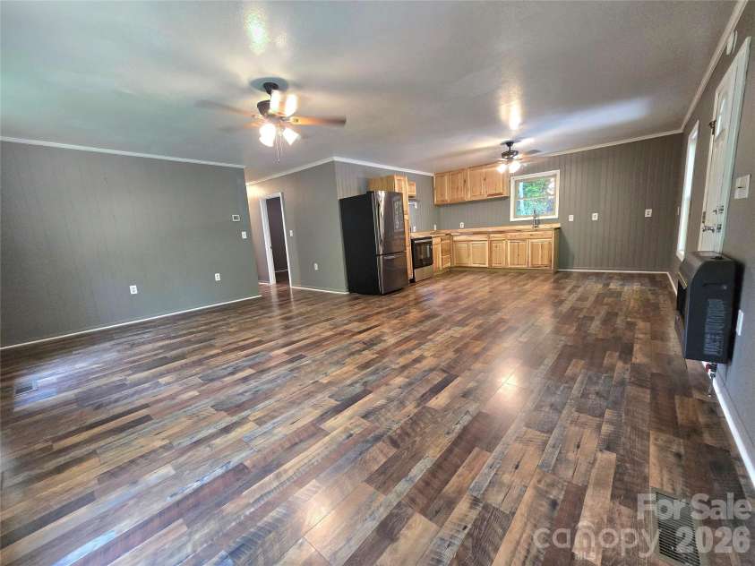 141 Silver Fox Drive, Cullowhee, NC 28723.  MLS# CAR4422320, YatesRealty ID 49891. 