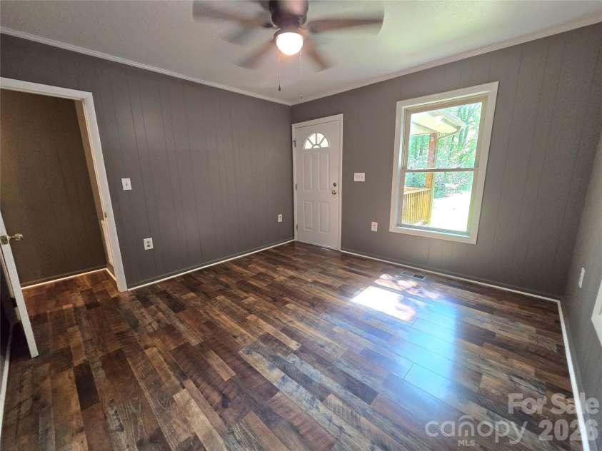 141 Silver Fox Drive, Cullowhee, NC 28723.  MLS# CAR4422320, YatesRealty ID 49891. 