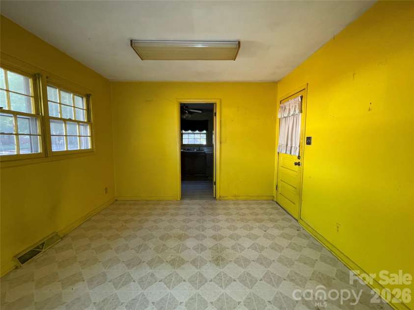 400 Shaver Street, Salisbury, NC 28144.  MLS# CAR4421212, YatesRealty ID 49893. 