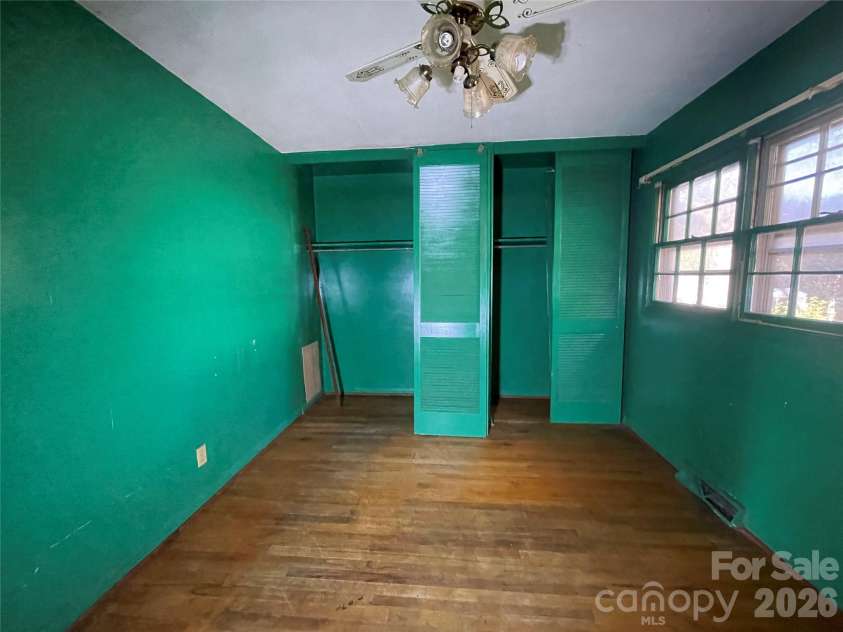 400 Shaver Street, Salisbury, NC 28144.  MLS# CAR4421212, YatesRealty ID 49893. 