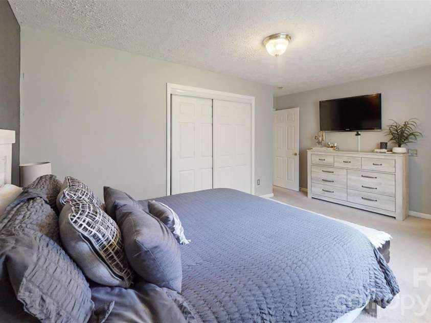 1545 Hamlet Street, Lincolnton, NC 28092.  MLS# CAR4423216, YatesRealty ID 49894. 
