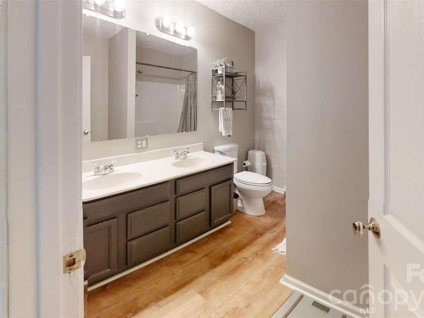 1545 Hamlet Street, Lincolnton, NC 28092.  MLS# CAR4423216, YatesRealty ID 49894. 