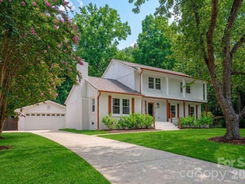 4415 Deepwood Drive, Charlotte, NC 28226.  MLS# CAR4421493, YatesRealty ID 49895. 