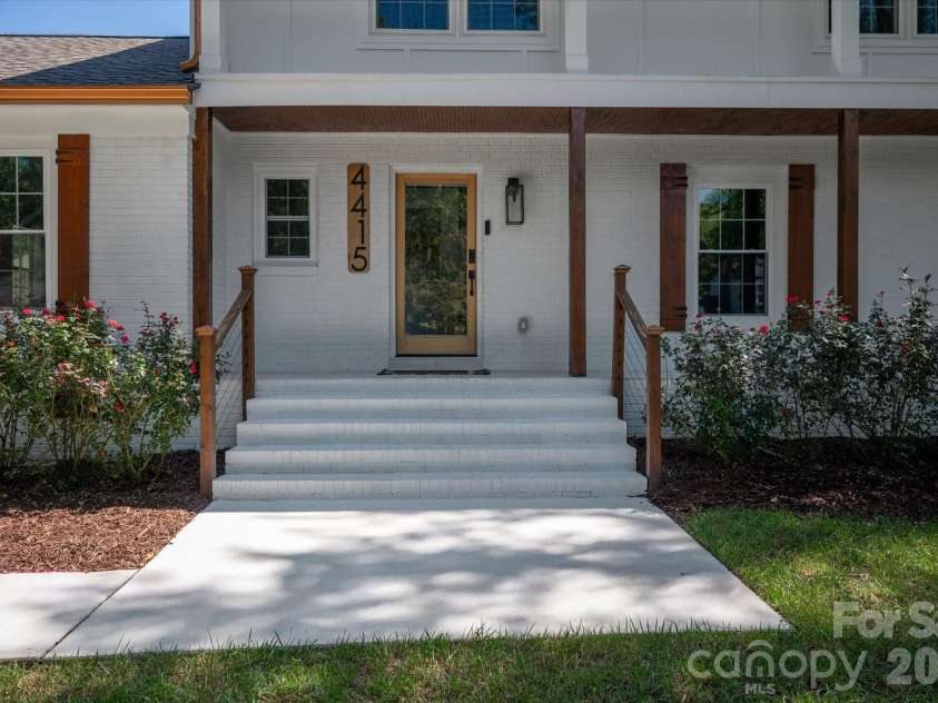 4415 Deepwood Drive, Charlotte, NC 28226.  MLS# CAR4421493, YatesRealty ID 49895. 