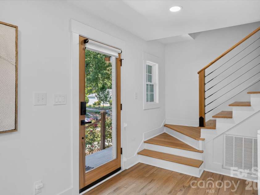 4415 Deepwood Drive, Charlotte, NC 28226.  MLS# CAR4421493, YatesRealty ID 49895. 