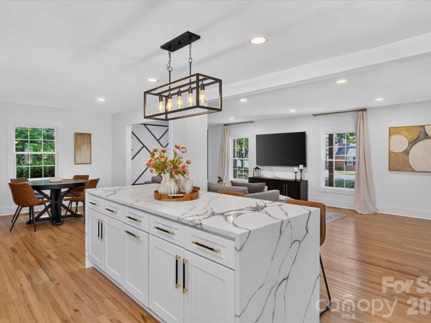 4415 Deepwood Drive, Charlotte, NC 28226.  MLS# CAR4421493, YatesRealty ID 49895. 