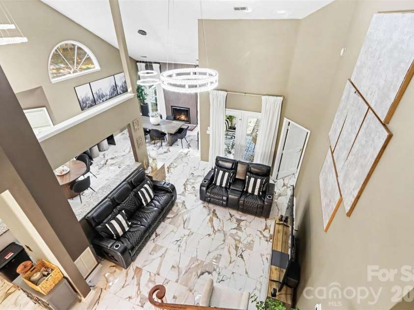 3907 Yorkford Drive, Charlotte, NC 28269.  MLS# CAR4421220, YatesRealty ID 49897. 