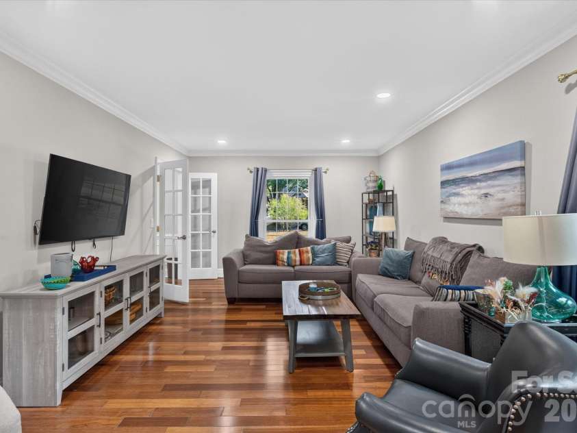 10009 Thomas Payne Circle, Charlotte, NC 28277.  MLS# CAR4421485, YatesRealty ID 49899. 
