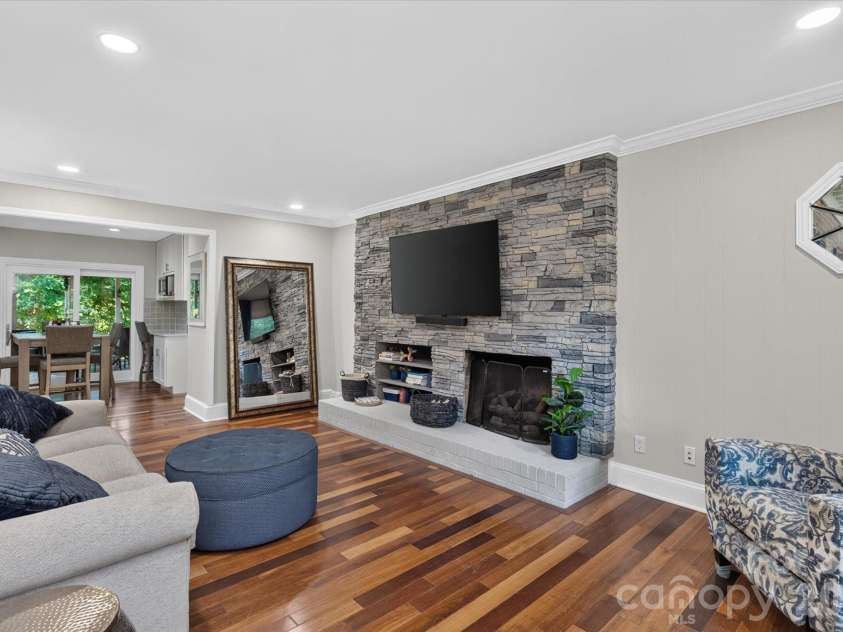 10009 Thomas Payne Circle, Charlotte, NC 28277.  MLS# CAR4421485, YatesRealty ID 49899. 