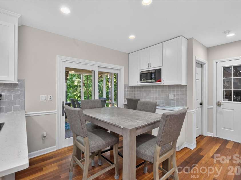 10009 Thomas Payne Circle, Charlotte, NC 28277.  MLS# CAR4421485, YatesRealty ID 49899. 