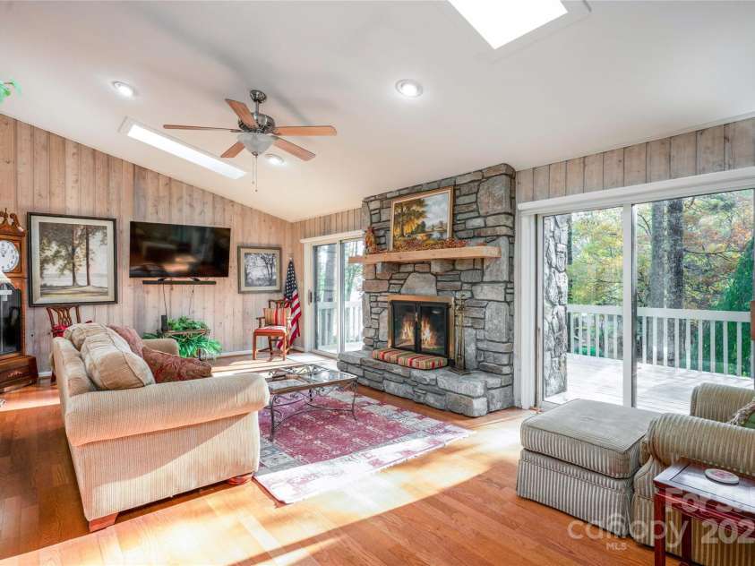 572 East Shore Drive, Lake Toxaway, NC 28747.  MLS# CAR4320396, YatesRealty ID 499. 