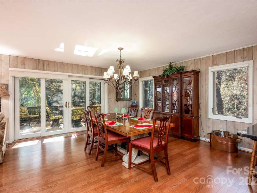 572 East Shore Drive, Lake Toxaway, NC 28747.  MLS# CAR4320396, YatesRealty ID 499. 