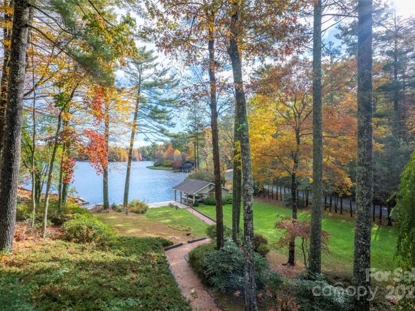 572 East Shore Drive, Lake Toxaway, NC 28747.  MLS# CAR4320396, YatesRealty ID 499. 
