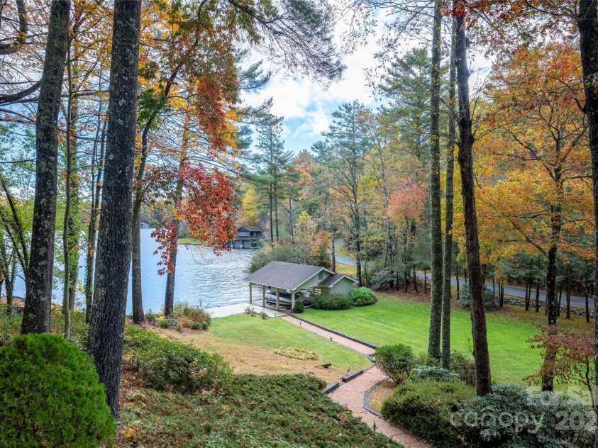 572 East Shore Drive, Lake Toxaway, NC 28747.  MLS# CAR4320396, YatesRealty ID 499. 