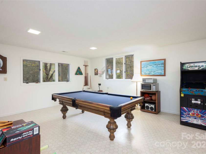 572 East Shore Drive, Lake Toxaway, NC 28747.  MLS# CAR4320396, YatesRealty ID 499. 