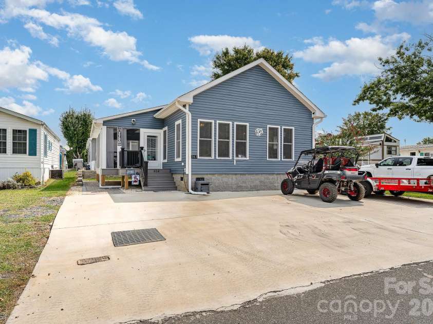 163 Cardinal Drive, New London, NC 28127.  MLS# CAR4358031, YatesRealty ID 4990. 