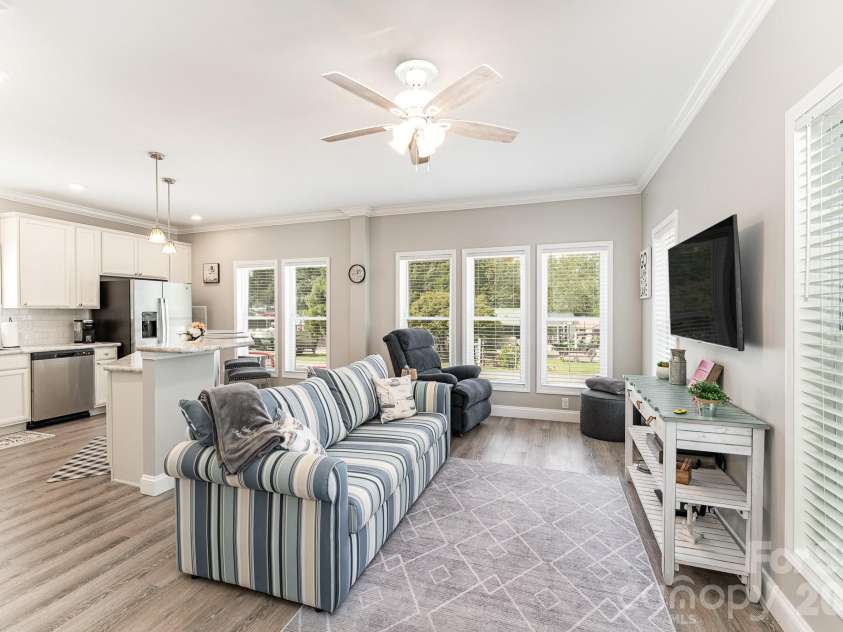 163 Cardinal Drive, New London, NC 28127.  MLS# CAR4358031, YatesRealty ID 4990. 