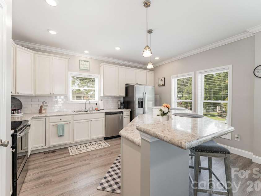 163 Cardinal Drive, New London, NC 28127.  MLS# CAR4358031, YatesRealty ID 4990. 
