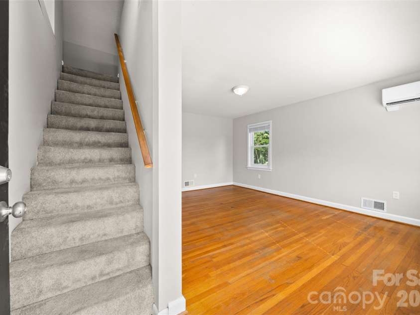 13 Browndale Road, Asheville, NC 28805.  MLS# CAR4382752, YatesRealty ID 49900. 