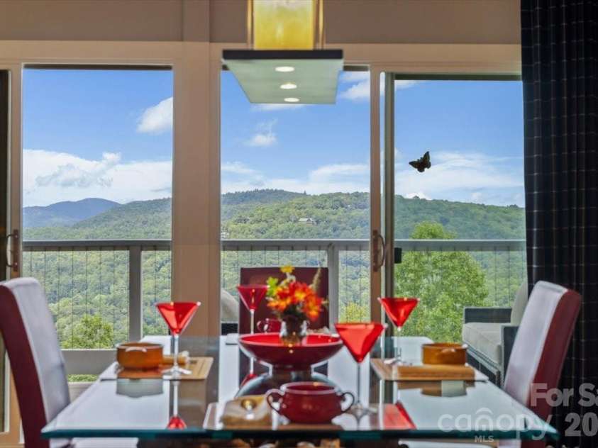 104 VZ Top Road, Highlands, NC 28741.  MLS# CAR4423151, YatesRealty ID 49901. 