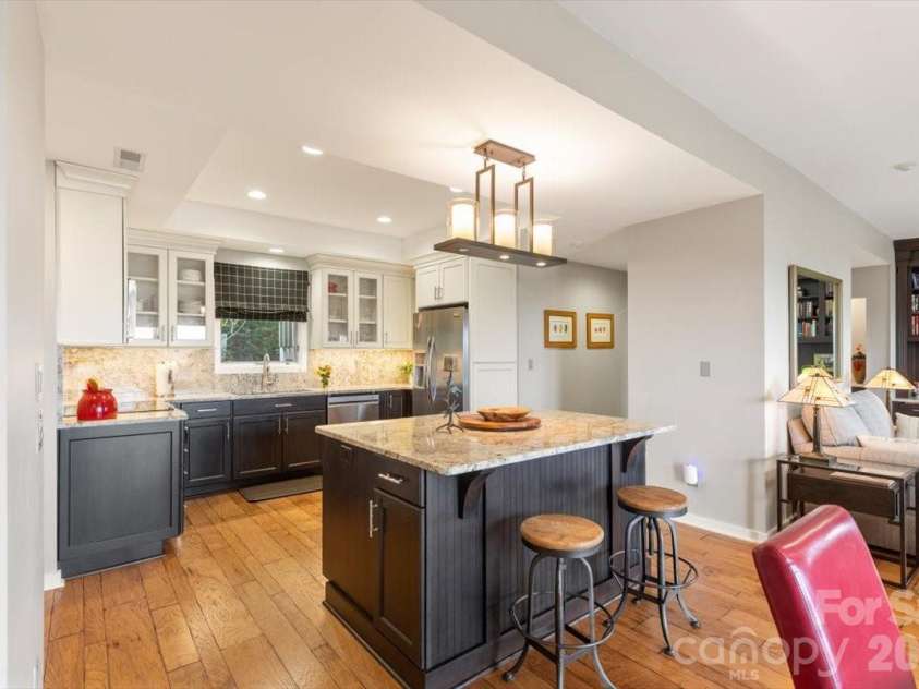 104 VZ Top Road, Highlands, NC 28741.  MLS# CAR4423151, YatesRealty ID 49901. 