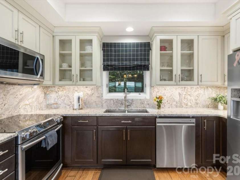 104 VZ Top Road, Highlands, NC 28741.  MLS# CAR4423151, YatesRealty ID 49901. 