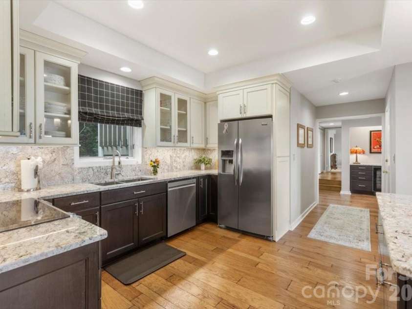 104 VZ Top Road, Highlands, NC 28741.  MLS# CAR4423151, YatesRealty ID 49901. 