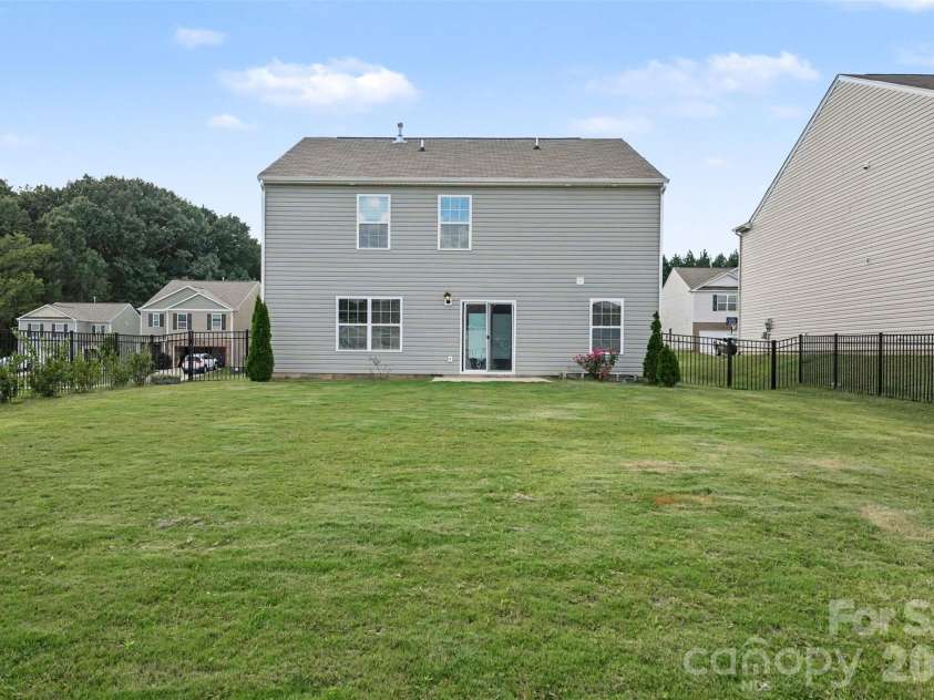 404 Berrybeth Circle, China Grove, NC 28023.  MLS# CAR4421113, YatesRealty ID 49902. 