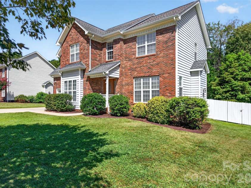 4700 Lenden Hall Court, Gastonia, NC 28056.  MLS# CAR4414392, YatesRealty ID 49904. 
