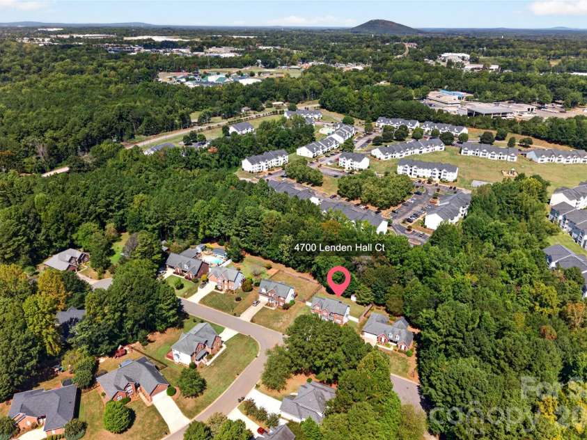 4700 Lenden Hall Court, Gastonia, NC 28056.  MLS# CAR4414392, YatesRealty ID 49904. 