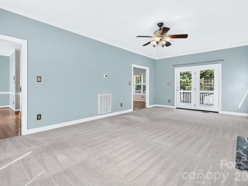 4700 Lenden Hall Court, Gastonia, NC 28056.  MLS# CAR4414392, YatesRealty ID 49904. 