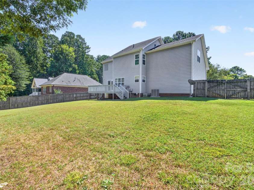 4700 Lenden Hall Court, Gastonia, NC 28056.  MLS# CAR4414392, YatesRealty ID 49904. 