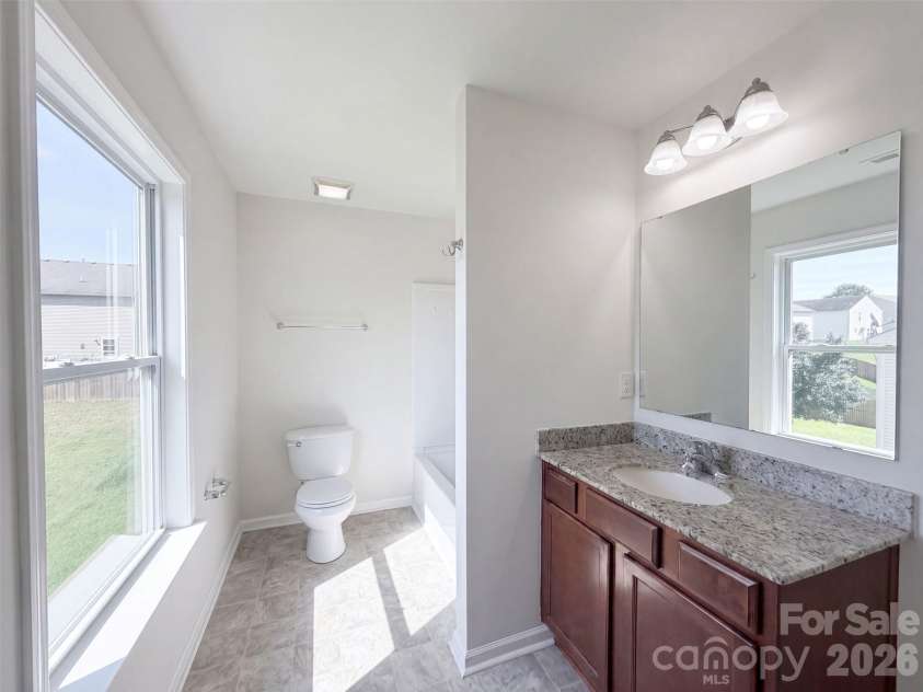 164 Altondale Drive, Statesville, NC 28625.  MLS# CAR4421186, YatesRealty ID 49907. 
