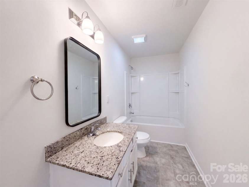 164 Altondale Drive, Statesville, NC 28625.  MLS# CAR4421186, YatesRealty ID 49907. 