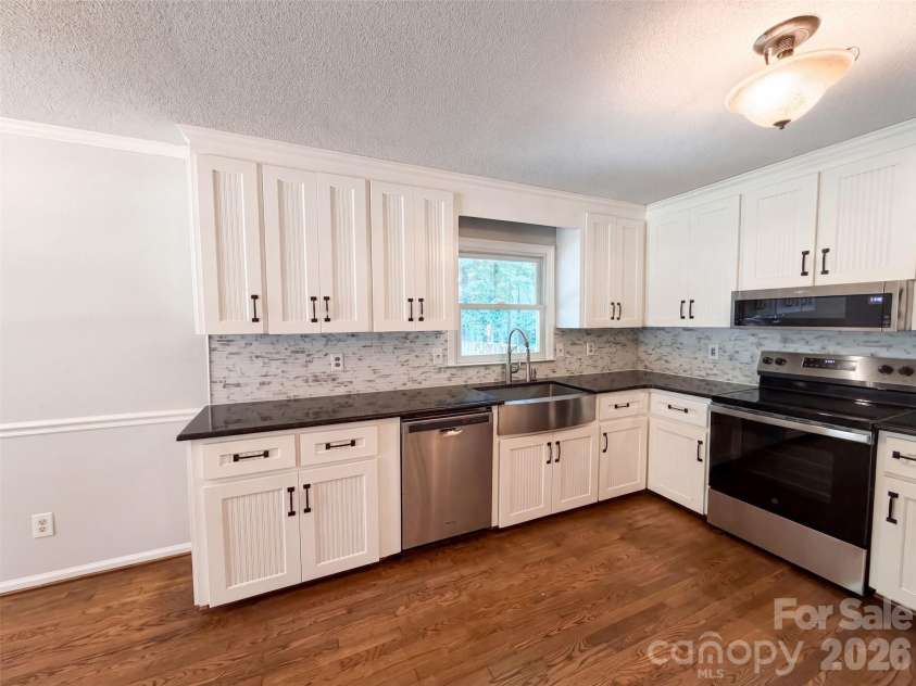 4614 Hickory Grove Road, Mount Holly, NC 28120.  MLS# CAR4420125, YatesRealty ID 49908. 