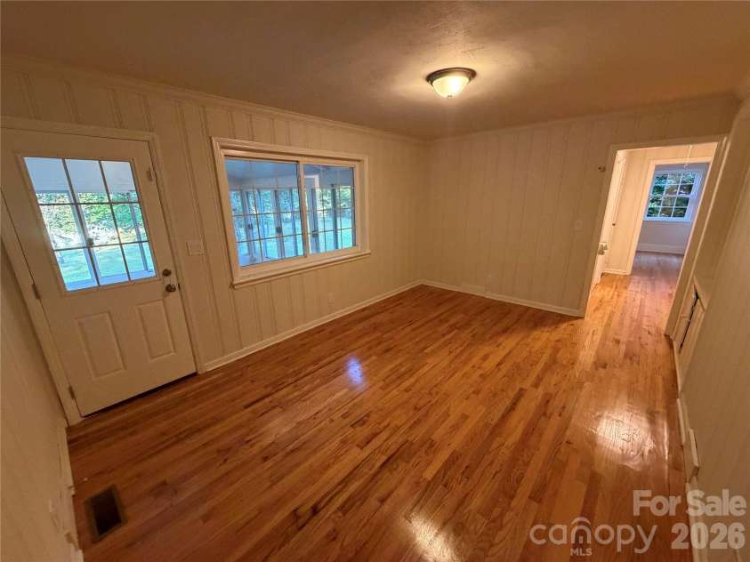 7400 Monroe Road, Charlotte, NC 28212.  MLS# CAR4421838, YatesRealty ID 49910. 