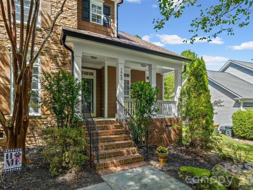 1063 Hunters Run Drive, Tega Cay, SC 29708.  MLS# CAR4419643, YatesRealty ID 49913. 