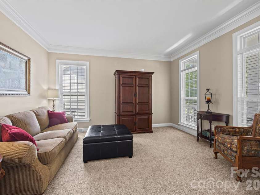 1063 Hunters Run Drive, Tega Cay, SC 29708.  MLS# CAR4419643, YatesRealty ID 49913. 