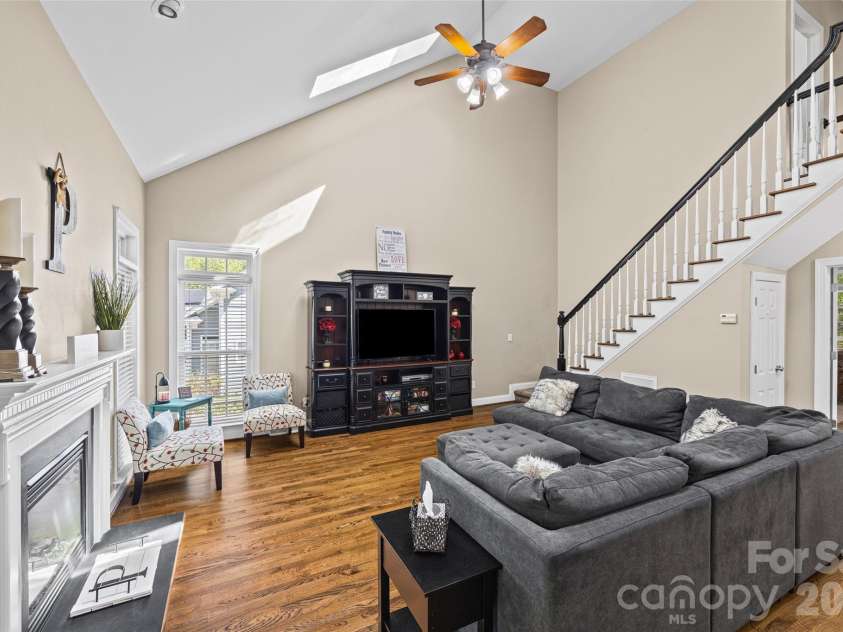 1063 Hunters Run Drive, Tega Cay, SC 29708.  MLS# CAR4419643, YatesRealty ID 49913. 