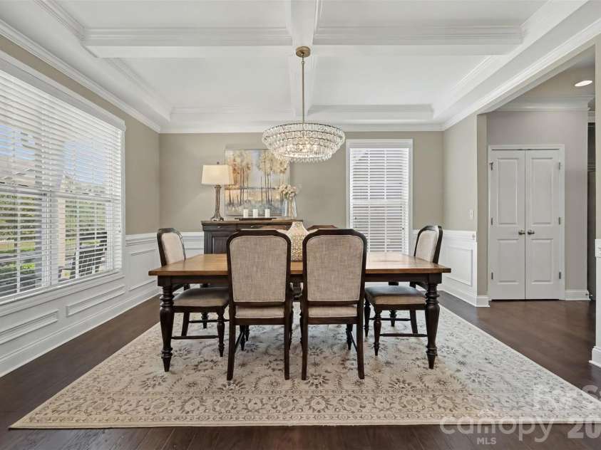 8719 Hallowford Drive, Huntersville, NC 28078.  MLS# CAR4418690, YatesRealty ID 49914. 