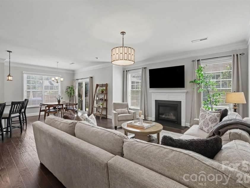 8719 Hallowford Drive, Huntersville, NC 28078.  MLS# CAR4418690, YatesRealty ID 49914. 