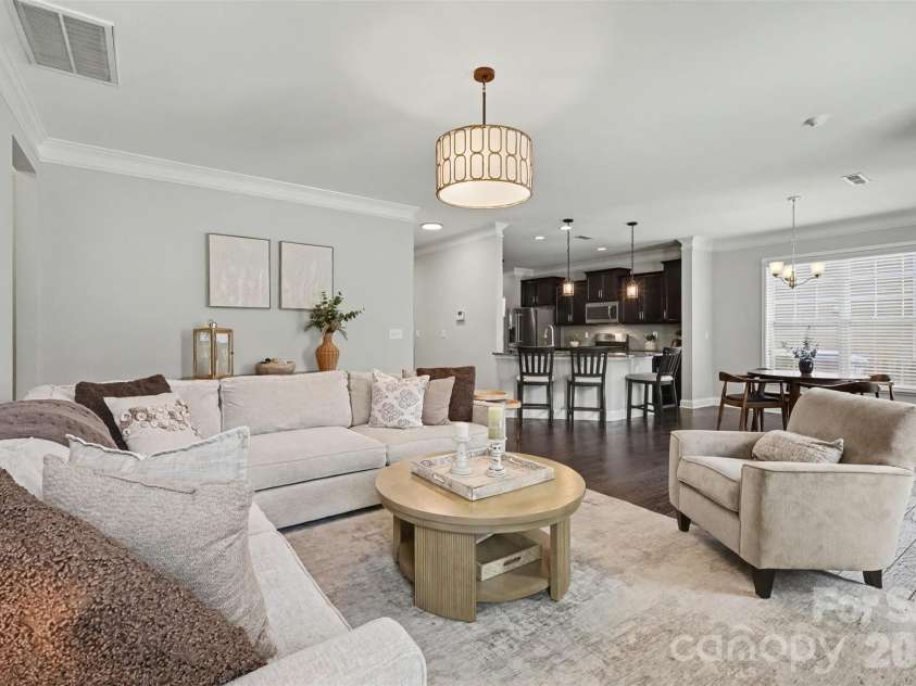 8719 Hallowford Drive, Huntersville, NC 28078.  MLS# CAR4418690, YatesRealty ID 49914. 