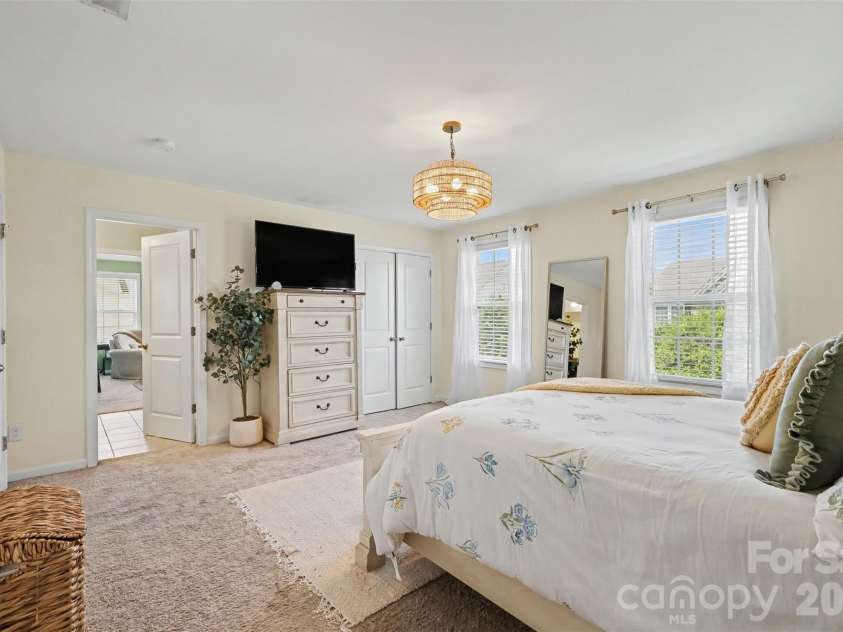 8719 Hallowford Drive, Huntersville, NC 28078.  MLS# CAR4418690, YatesRealty ID 49914. 