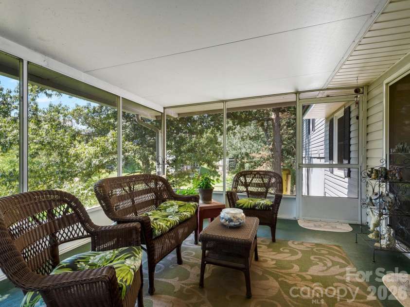 86 Debra Lane, Asheville, NC 28806.  MLS# CAR4420738, YatesRealty ID 49915. 