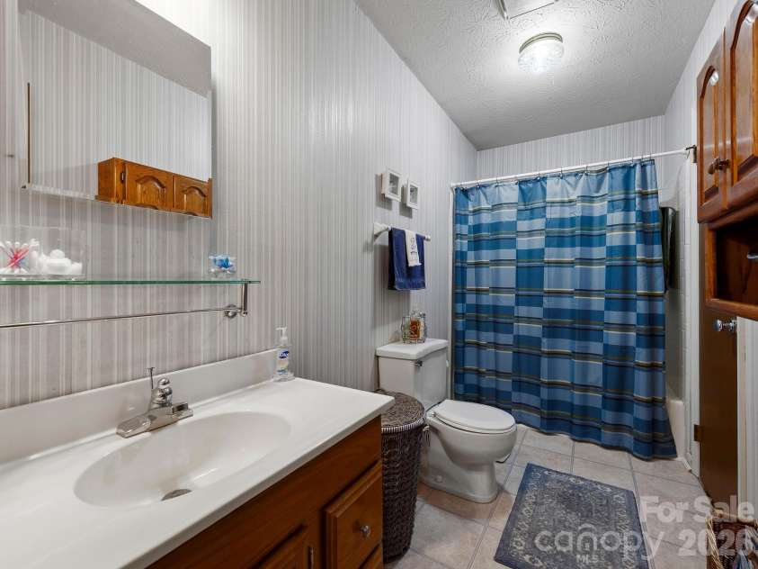 86 Debra Lane, Asheville, NC 28806.  MLS# CAR4420738, YatesRealty ID 49915. 