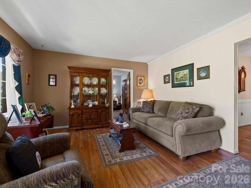 86 Debra Lane, Asheville, NC 28806.  MLS# CAR4420738, YatesRealty ID 49915. 