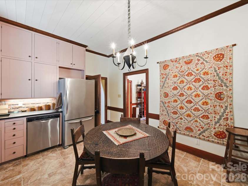 290 Maple Avenue, Mocksville, NC 27028.  MLS# CAR4422753, YatesRealty ID 49916. 