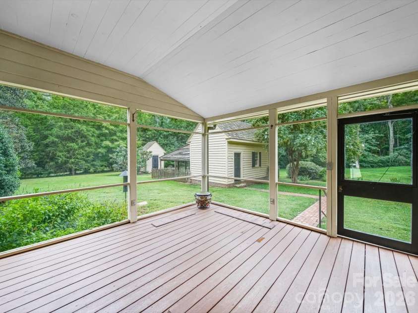 290 Maple Avenue, Mocksville, NC 27028.  MLS# CAR4422753, YatesRealty ID 49916. 